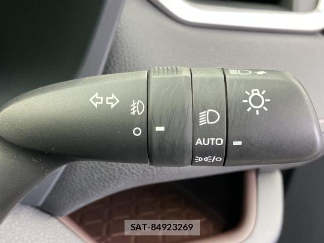 Toyota RAV4 2022-11 8552291-16