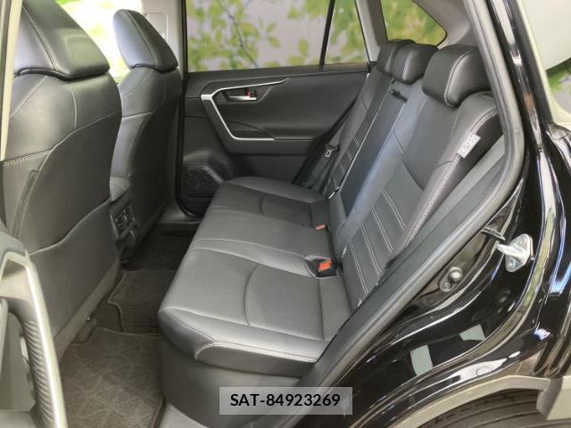 Toyota RAV4 2022-11 8552291-7