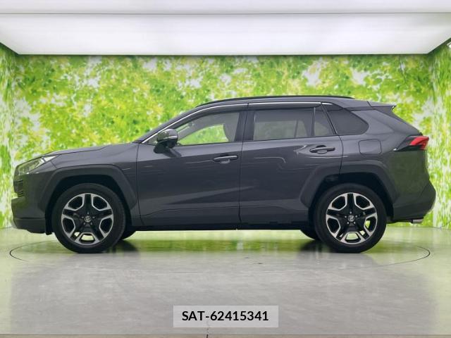 Toyota RAV4 2020-07 8552333-1