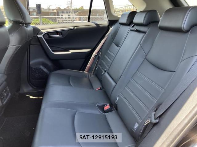 Toyota RAV4 2020-08 8552404-6
