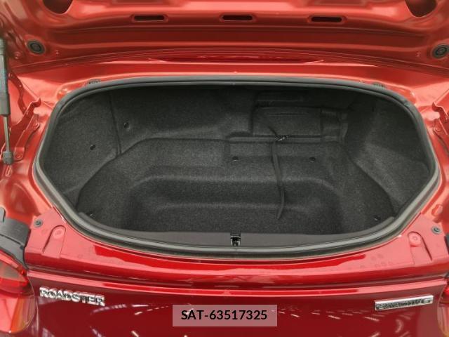 Mazda ROADSTER 2022-05 8550065-5