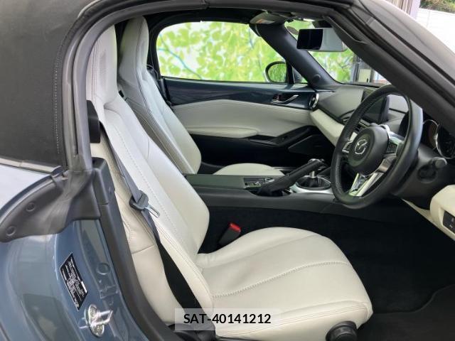 Mazda ROADSTER 2022-09 8552669-3