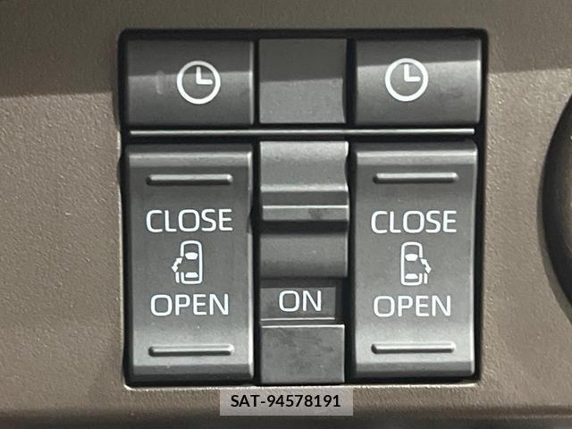 Toyota ROOMY 2022-09 8546849-2