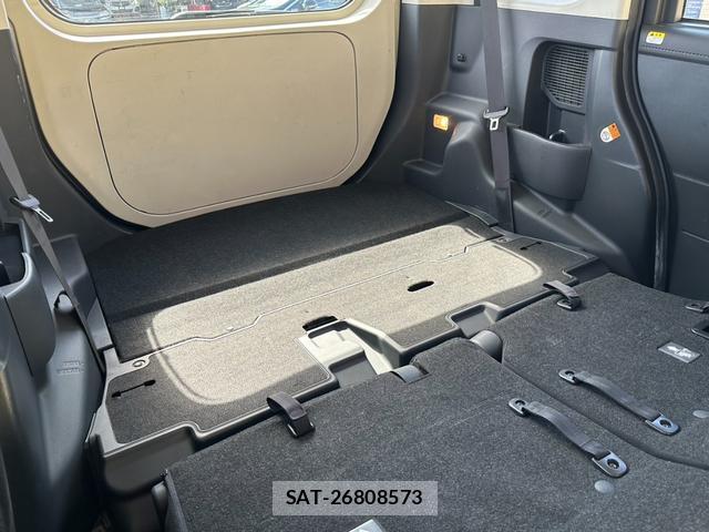 Toyota ROOMY 2017-07 8552034-9