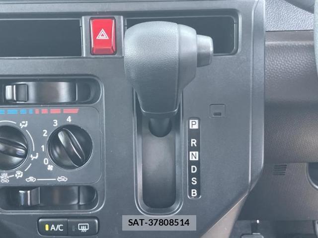 Toyota ROOMY 2022-01 8552691-16