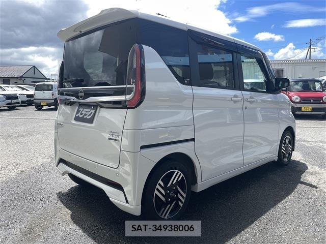 Nissan ROOX 2024-04 8545372-5