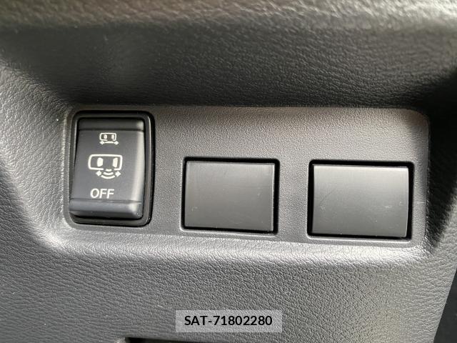 Nissan ROOX 2023-01 8546975-0