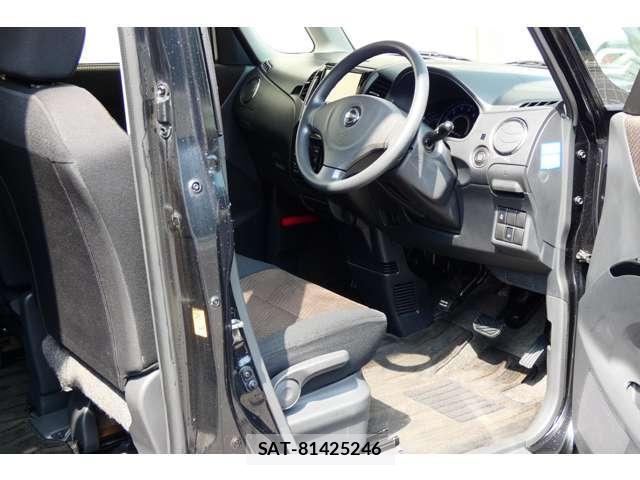 Nissan ROOX 2011-07 8551367-11