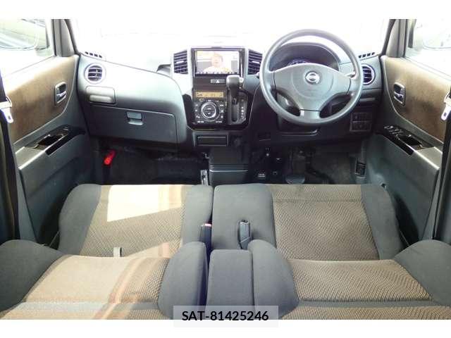 Nissan ROOX 2011-07 8551367-5