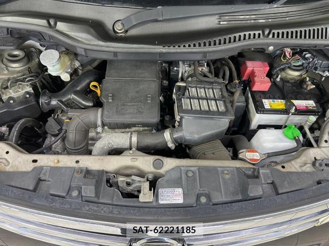 Nissan ROOX 2011-03 8551729-17