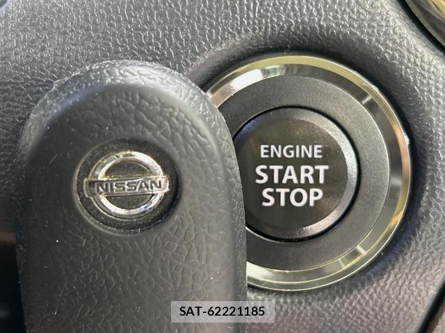 Nissan ROOX 2011-03 8551729-6