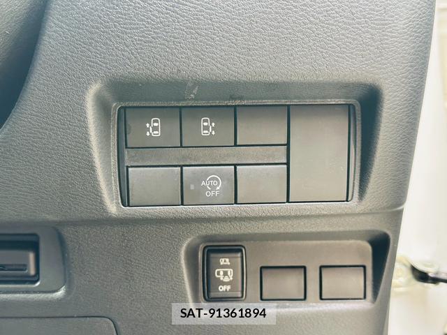 Nissan ROOX 2022-04 8552082-9