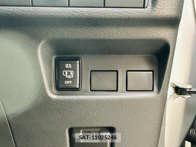 Nissan ROOX 2022-06 8552083-12