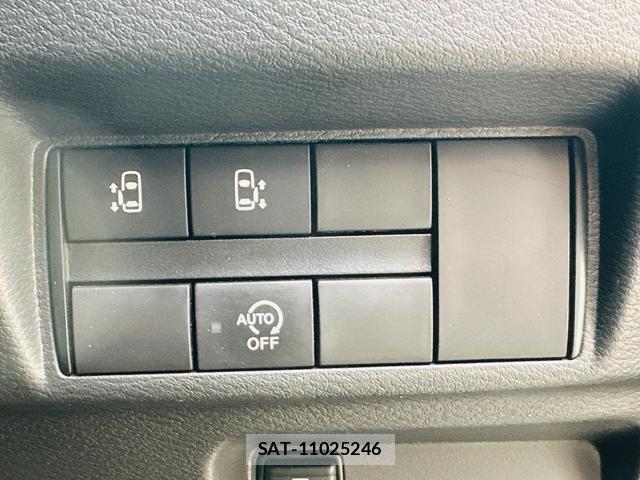 Nissan ROOX 2022-06 8552083-17
