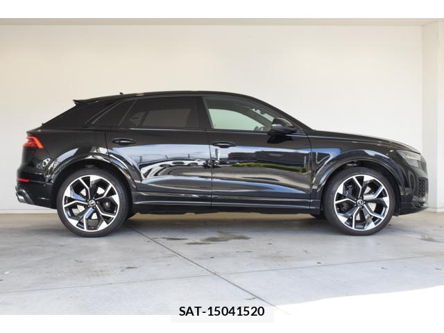 Audi RS Q8 2023-10 8548690-17