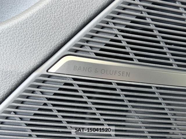 Audi RS Q8 2023-10 8548690-8