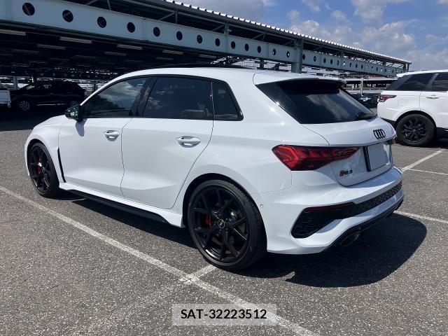 Audi RS3 SPORTBACK 2023-10 8547660-1