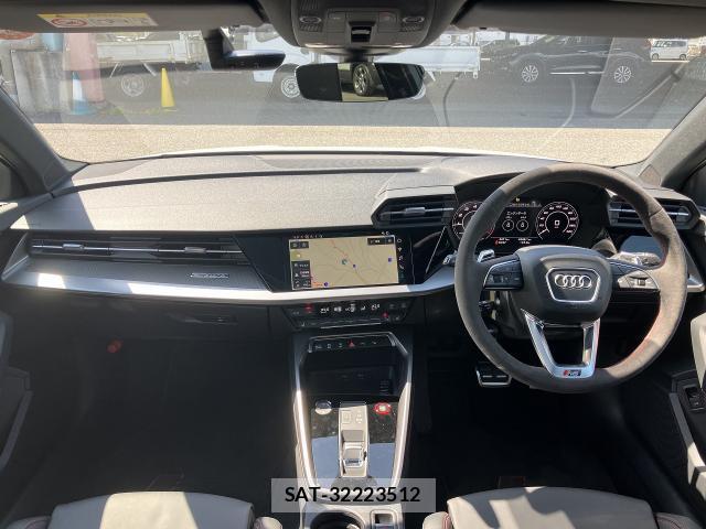 Audi RS3 SPORTBACK 2023-10 8547660-2