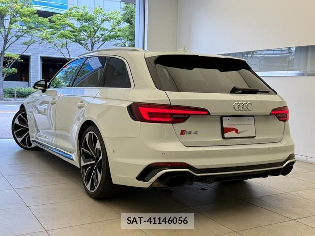 Audi RS4 2019-06 8550529-2
