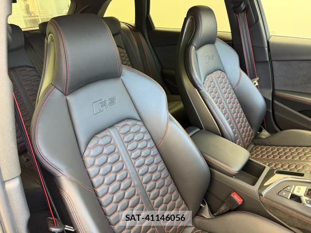 Audi RS4 2019-06 8550529-3