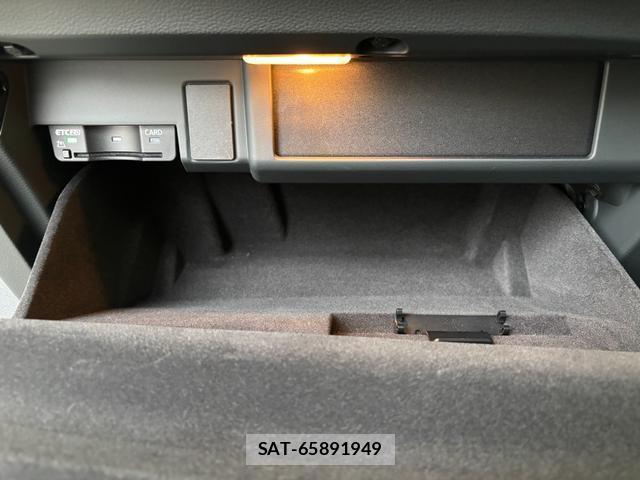 Audi RS5 2021-09 8548694-15