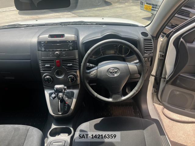 Toyota RUSH 2015-02 8551198-10