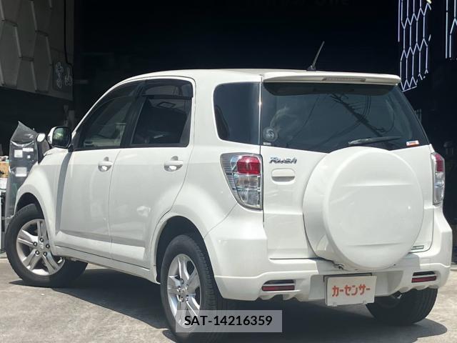 Toyota RUSH 2015-02 8551198-13