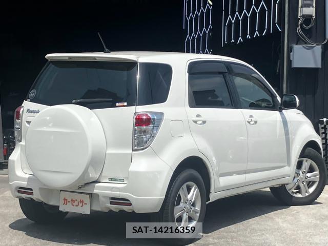 Toyota RUSH 2015-02 8551198-2