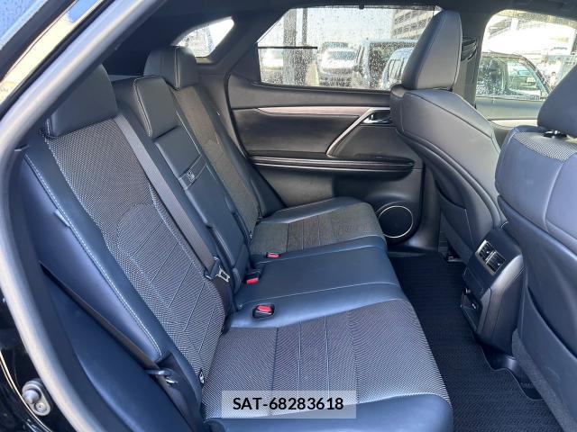 Lexus RX 2018-04 8548626-11