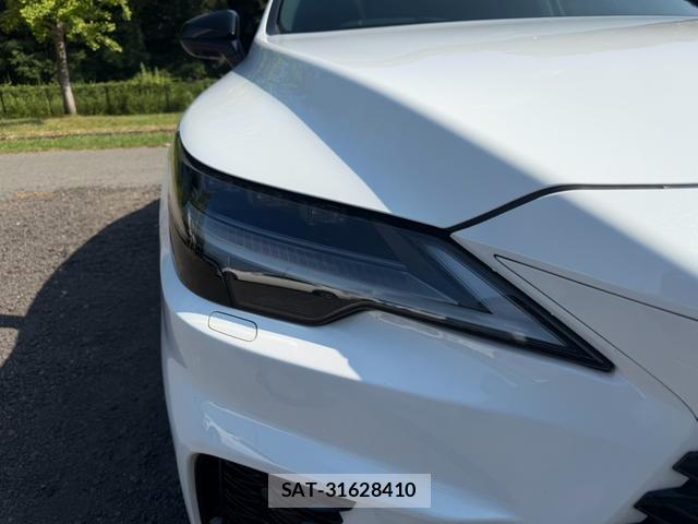 Lexus RX 2023-07 8551628-11