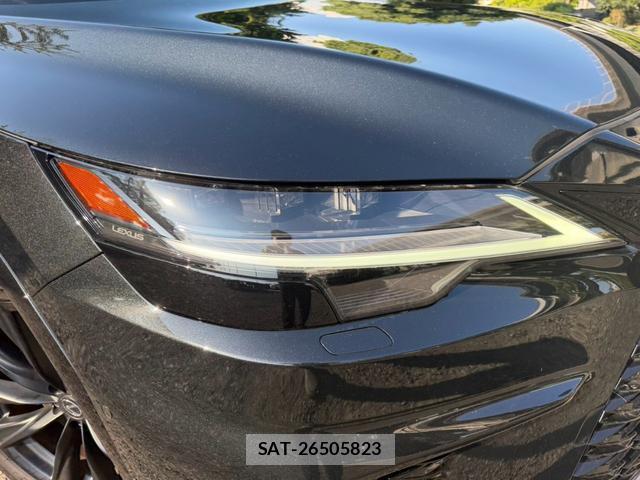 Lexus RX 2023-07 8551631-11