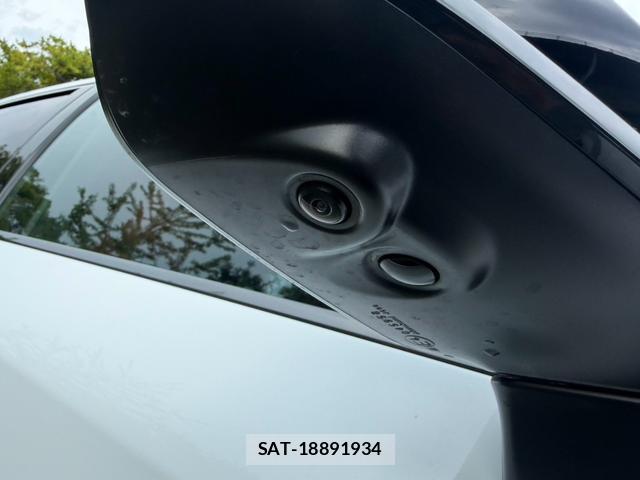Lexus RX 2023-07 8551640-16
