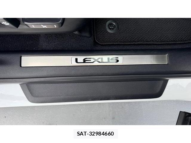Lexus RX 2016-10 8548857-12