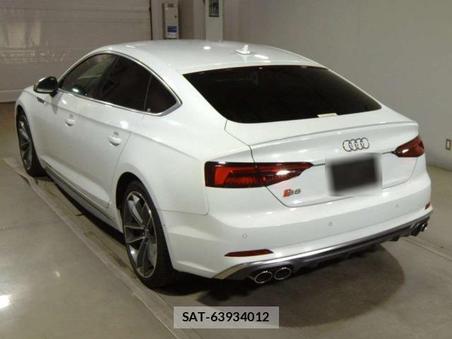 Audi S5 2017-11 8547901-9