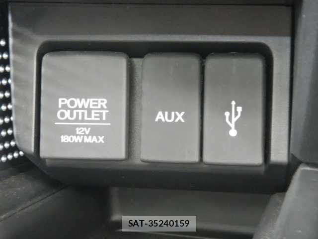 Honda S660 2015-12 8545564-13