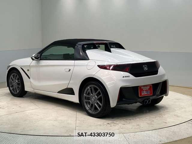 Honda S660 2018-11 8546114-14