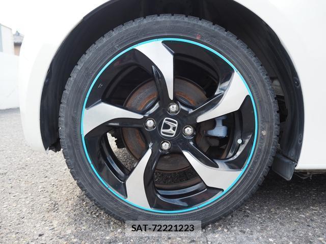 Honda S660 2015-05 8551170-12