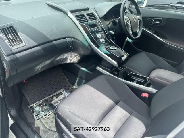 Toyota SAI 2014-03 8546584-4