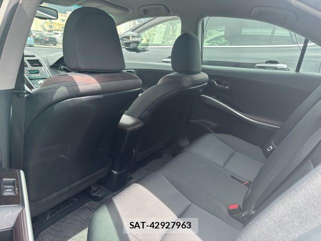 Toyota SAI 2014-03 8546584-5