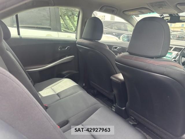 Toyota SAI 2014-03 8546584-6