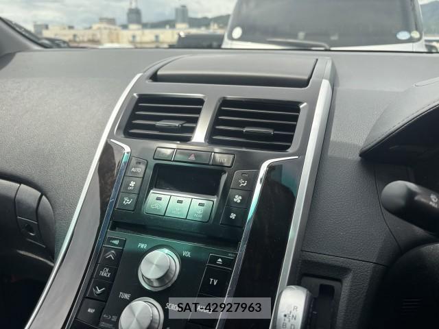 Toyota SAI 2014-03 8546584-9