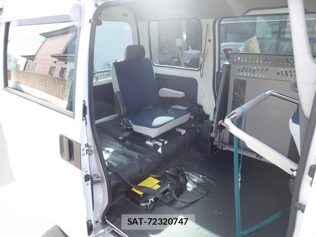 Subaru SAMBAR 2010-10 8546153-6