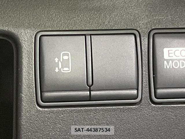 Nissan SERENA 2011-05 8545440-4