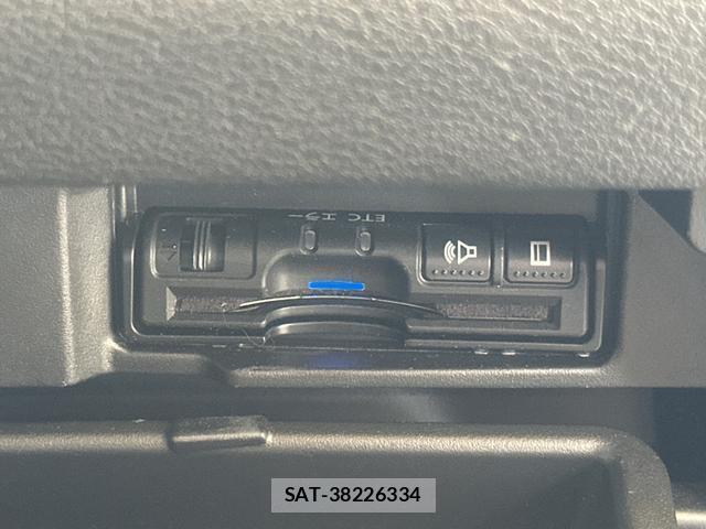 Nissan SERENA 2019-04 8546179-6