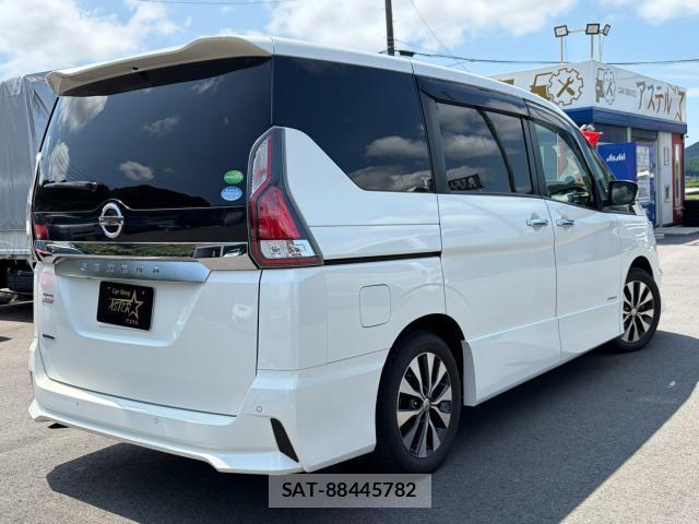 Nissan SERENA 2018-09 8546605-13