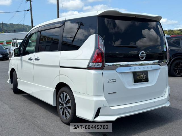 Nissan SERENA 2018-09 8546605-14