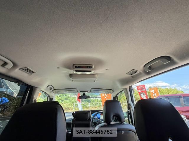 Nissan SERENA 2018-09 8546605-16