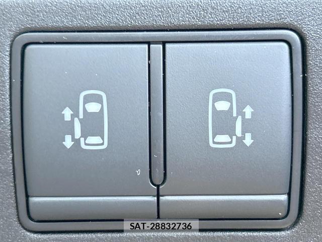 Nissan SERENA 2022-09 8546879-3