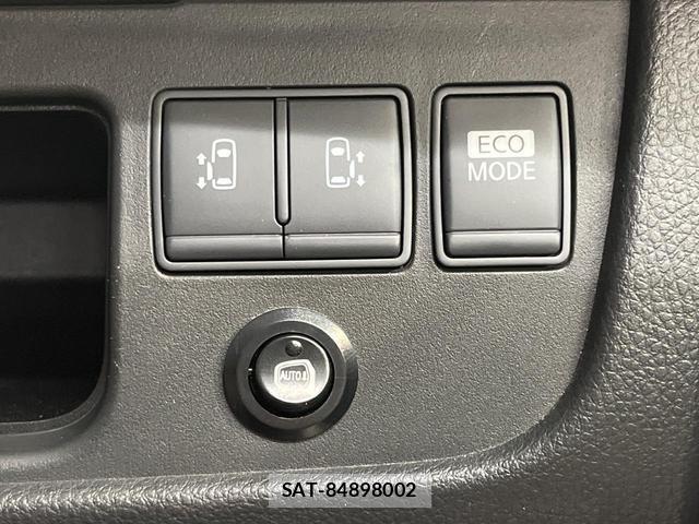 Nissan SERENA 2011-09 8547109-2