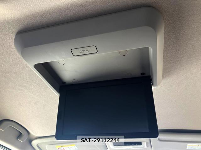 Nissan SERENA 2017-09 8547167-4